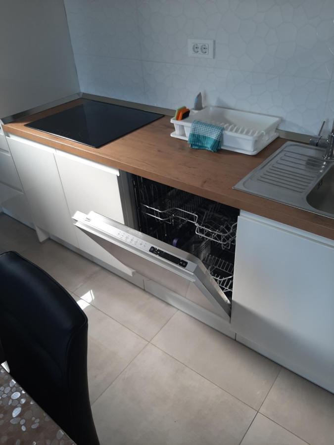 Penthaus Apartment N&M Baska Voda Luaran gambar