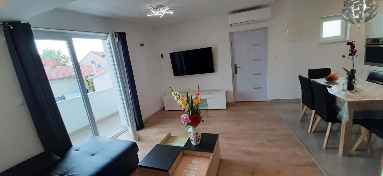 Penthaus Apartment N&M Baska Voda Luaran gambar