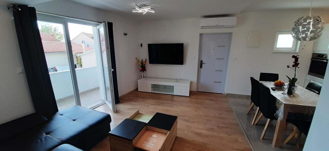 Penthaus Apartment N&M Baska Voda Luaran gambar