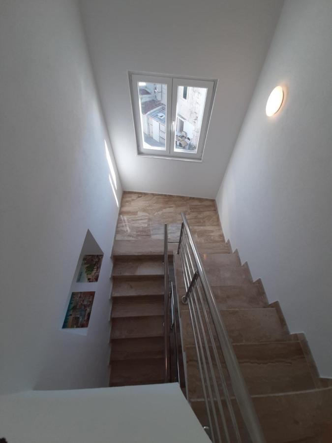 Penthaus Apartment N&M Baska Voda Luaran gambar
