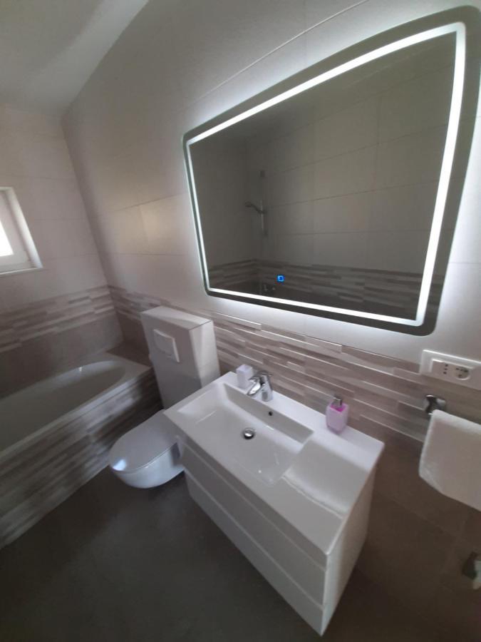 Penthaus Apartment N&M Baska Voda Luaran gambar
