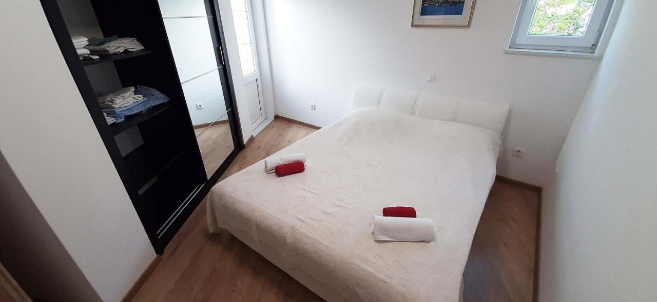 Penthaus Apartment N&M Baska Voda Luaran gambar