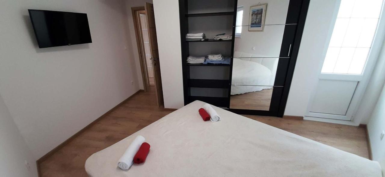 Penthaus Apartment N&M Baska Voda Luaran gambar