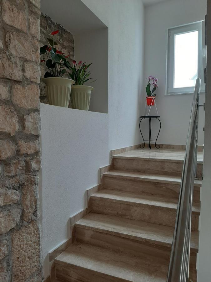 Penthaus Apartment N&M Baska Voda Luaran gambar