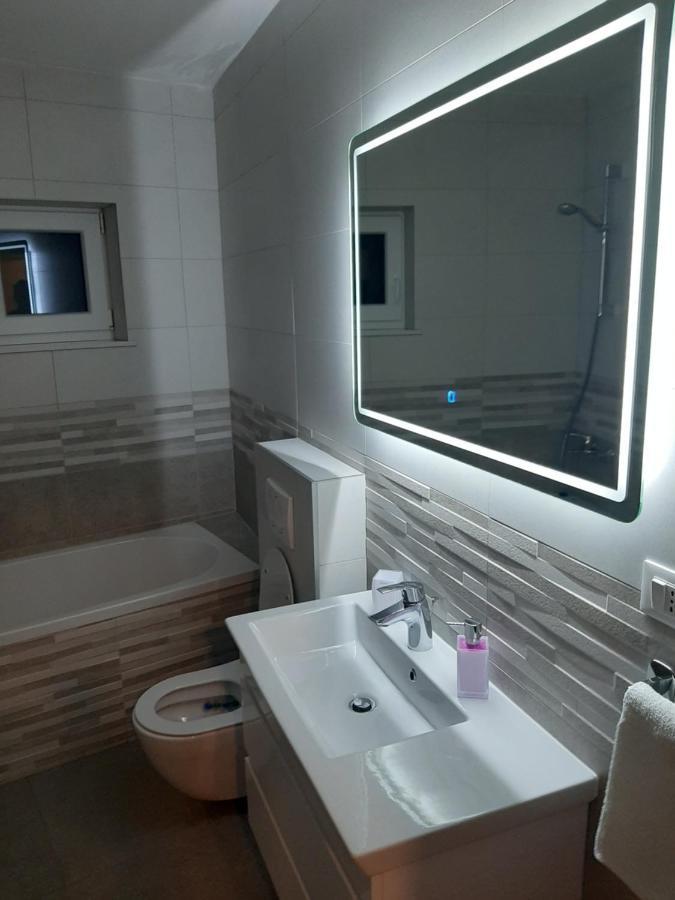 Penthaus Apartment N&M Baska Voda Luaran gambar