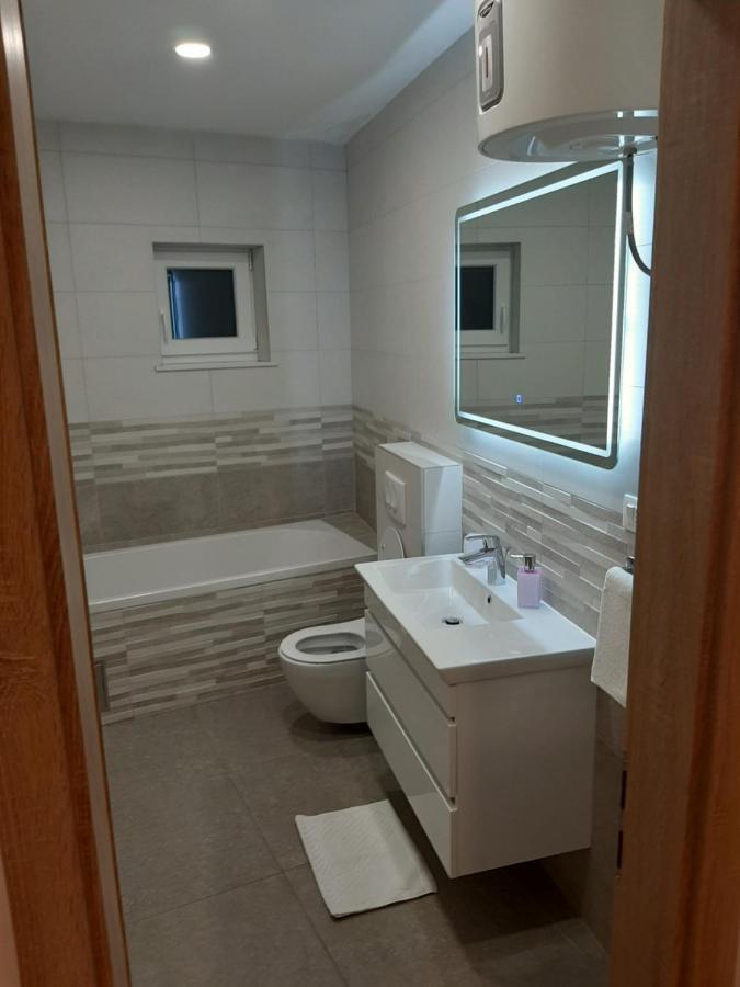 Penthaus Apartment N&M Baska Voda Luaran gambar