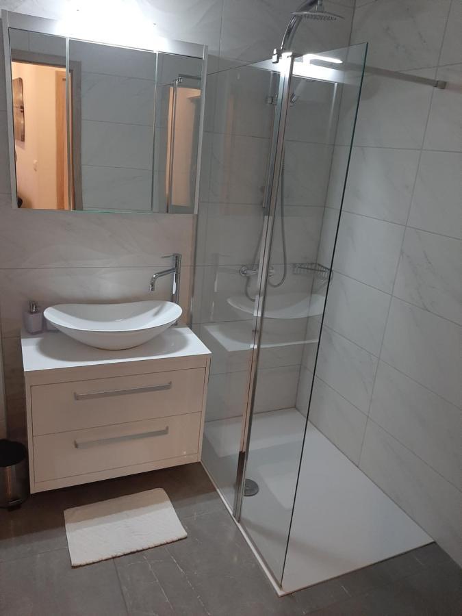 Penthaus Apartment N&M Baska Voda Luaran gambar
