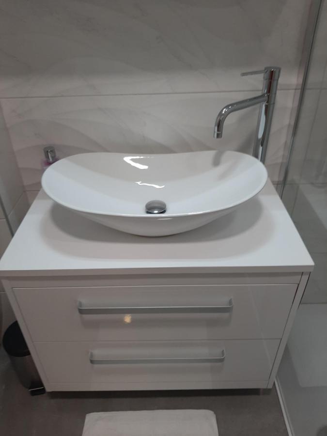 Penthaus Apartment N&M Baska Voda Luaran gambar